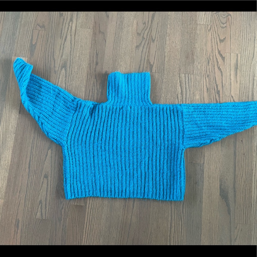 Vintage Crop Sweater